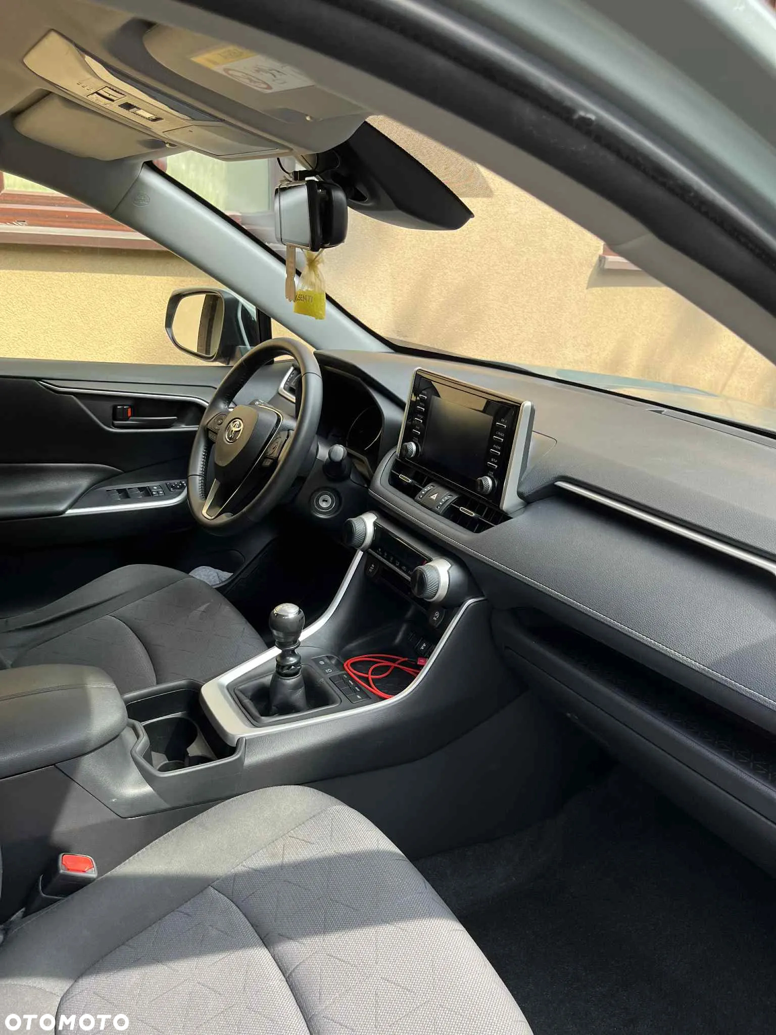 Toyota RAV4 - 18