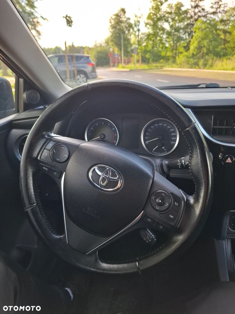 Toyota Corolla 1.6 Prestige MS EU6 - 22
