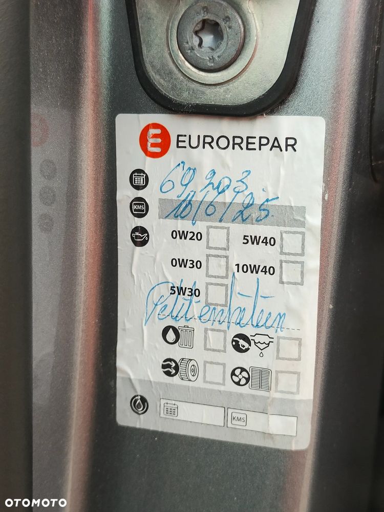 Peugeot 3008 BlueHDi 130 Stop & Start EAT8 Allure - 33