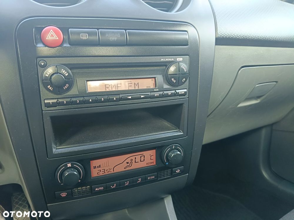 Seat Ibiza 1.4 16V Style - 34