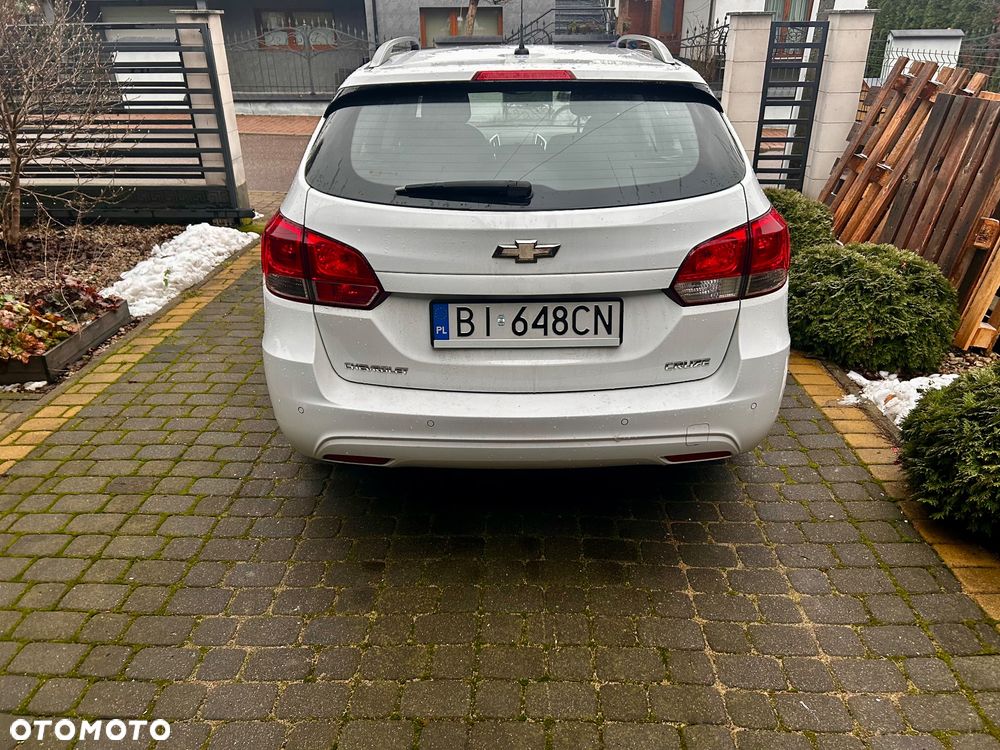 Chevrolet Cruze - 4