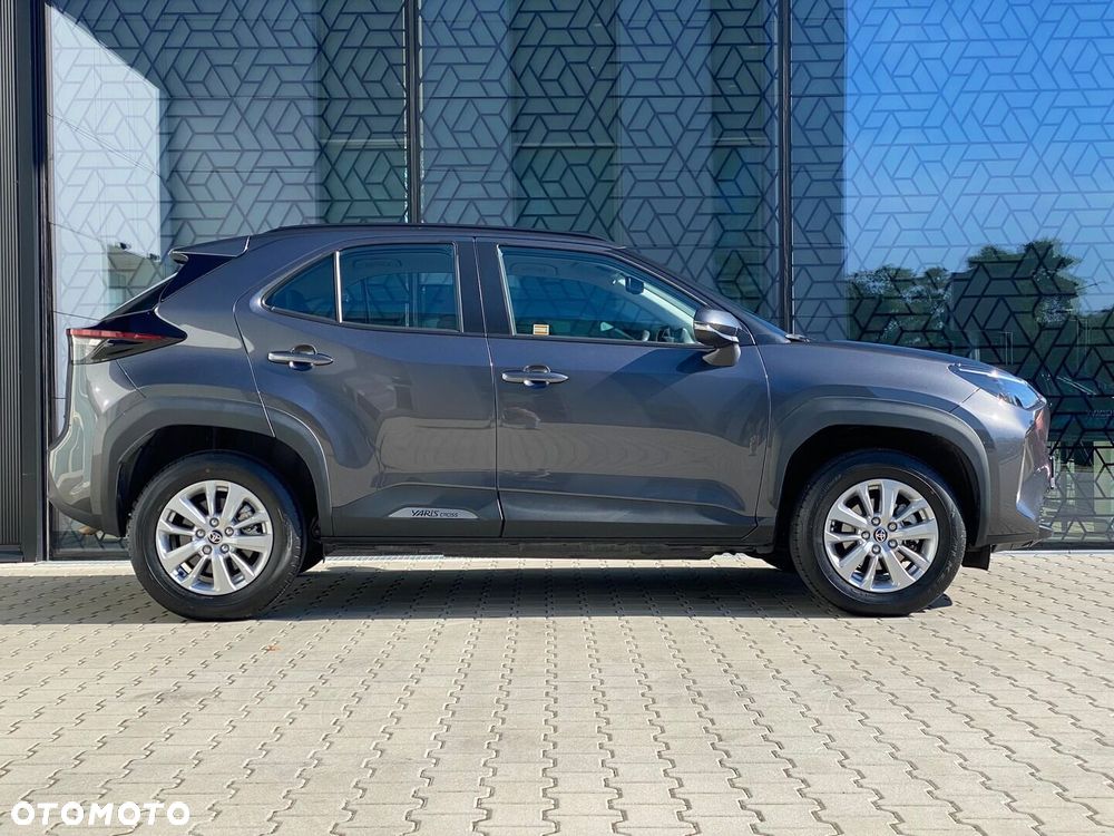 Toyota Yaris Cross 2025 photo 3