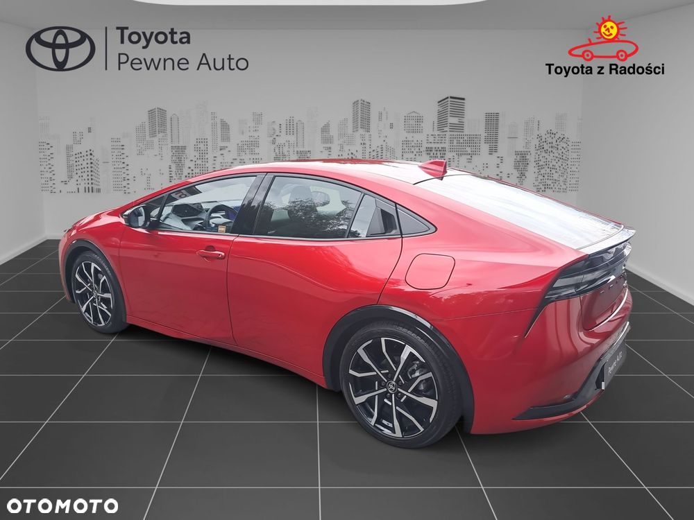 Toyota Prius - 4
