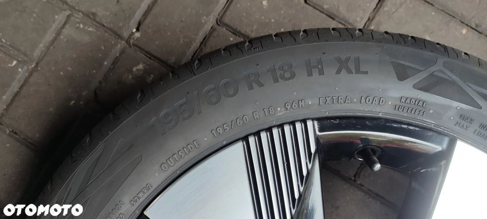 403008809R KOŁA 5x114.3 7Jx18 CALI ET34 + OPONY 195/60R18 HLX CONTINENTAL ECOCONTACT 6 (1722) RENAULT MEGANE V E-TECH KOMPLET 4  SZTUKI - 14