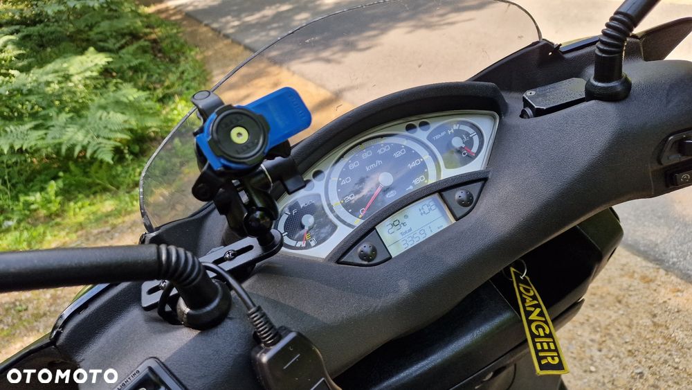 Yamaha X-max - 5