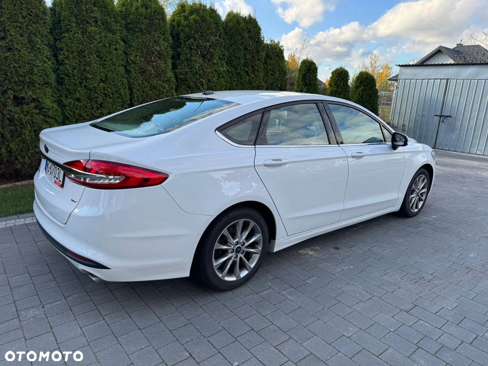 Ford Fusion - 13