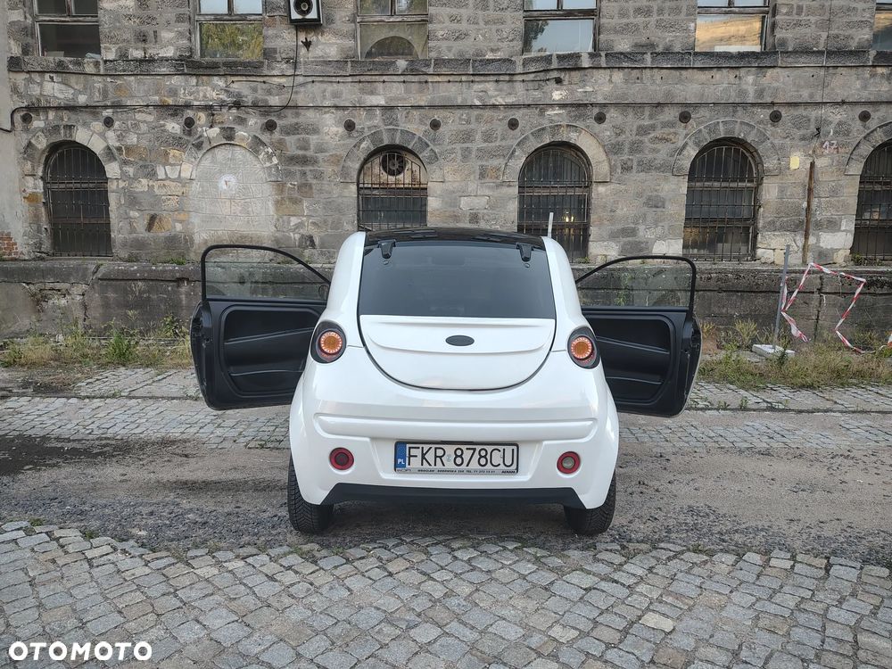 Microcar DUE - 16