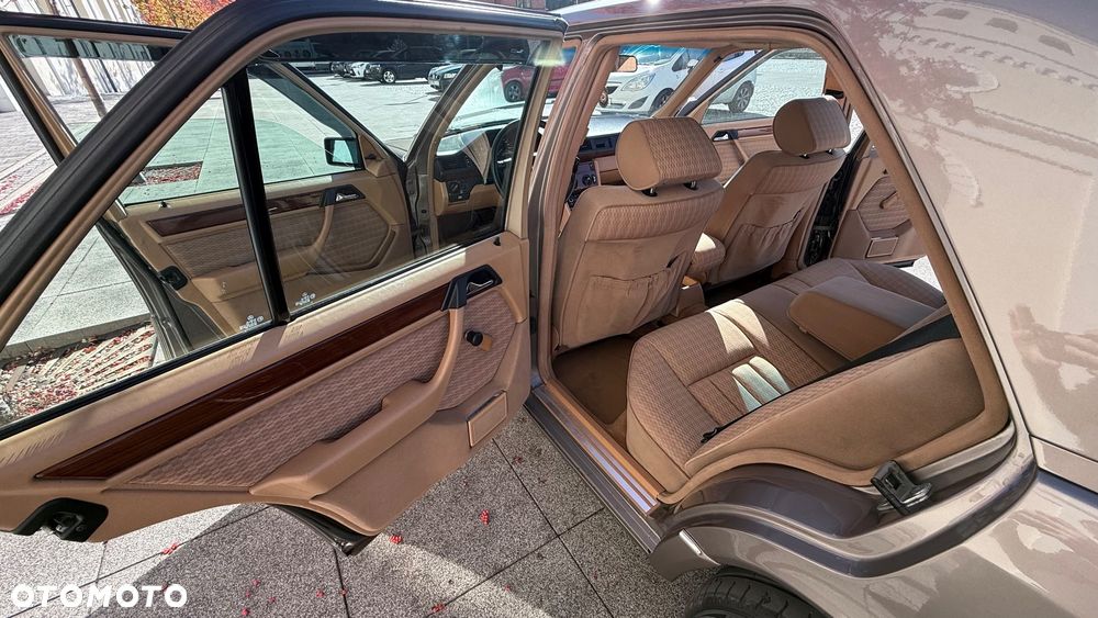 Mercedes-Benz W124 (1984-1993) - 7