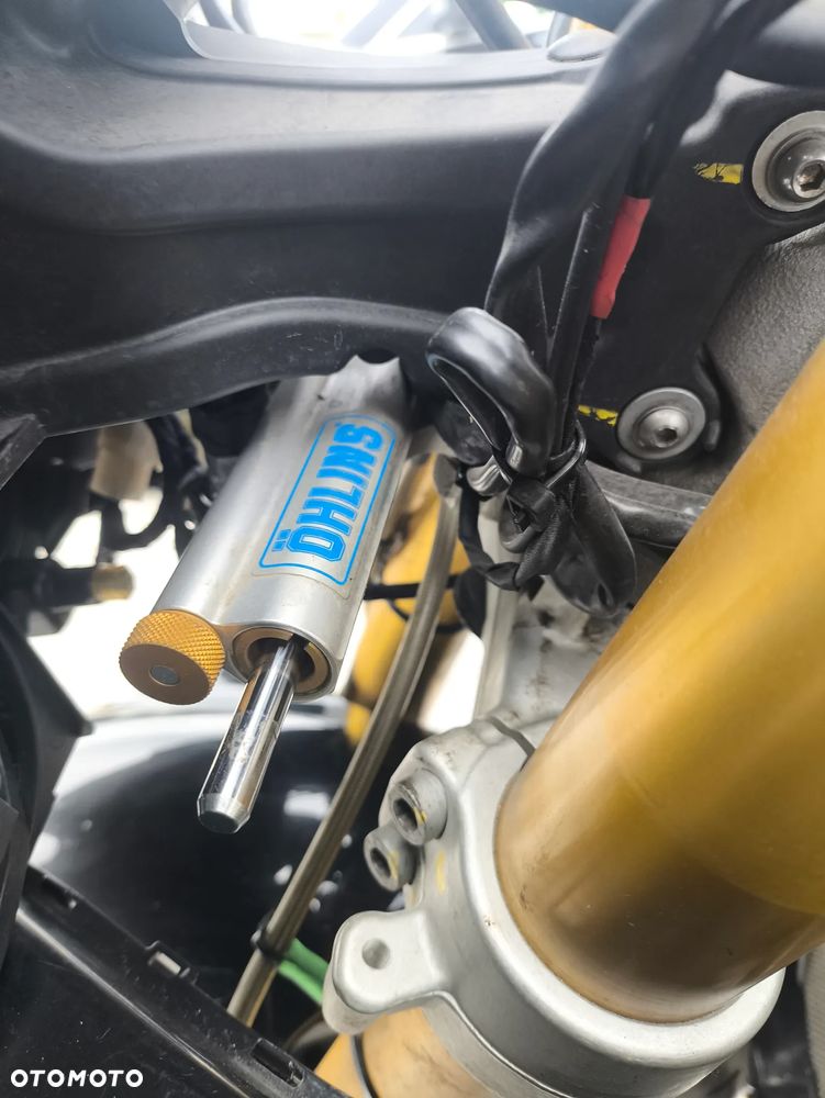 Aprilia RSV - 16