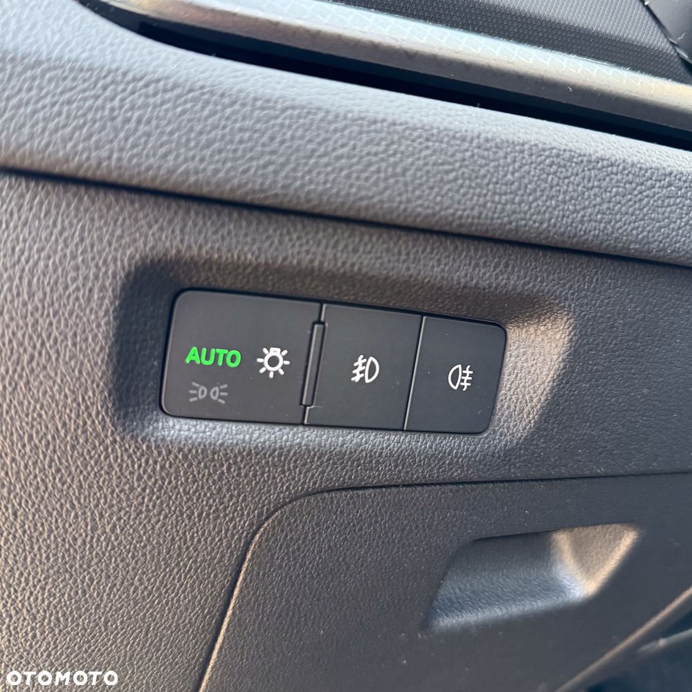 Skoda Octavia 1.5 TSI ACT Ambition - 26