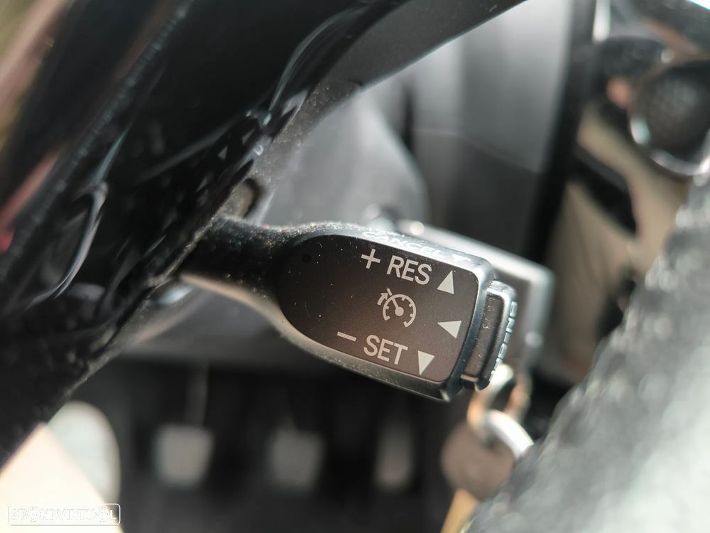 Peugeot 108 1.0 VTi Allure - 25