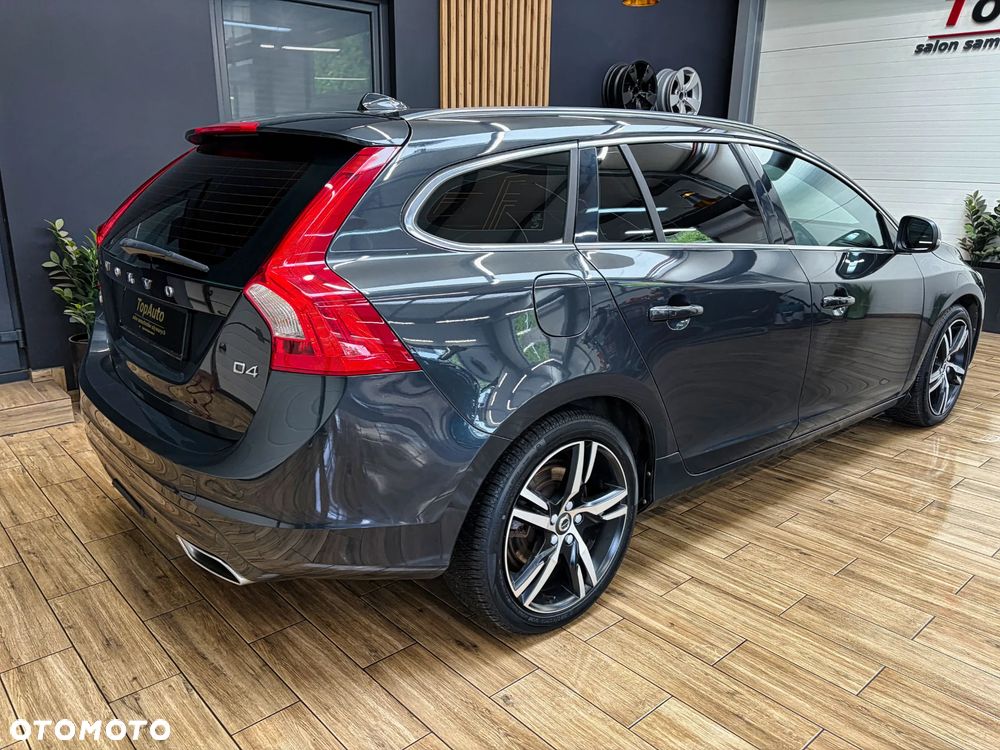 Volvo V60 D4 Geartronic Momentum - 7