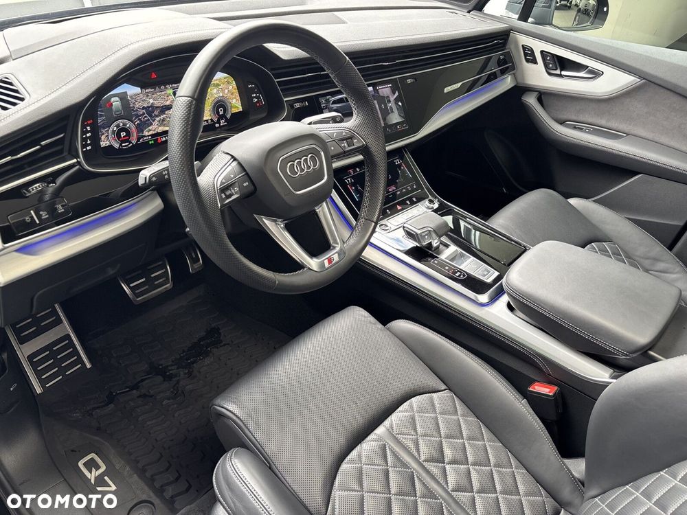 Audi Q7 - 17