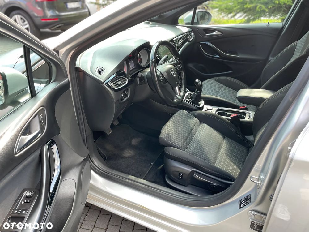 Opel Astra 1.4 Turbo Sports Tourer Innovation - 11