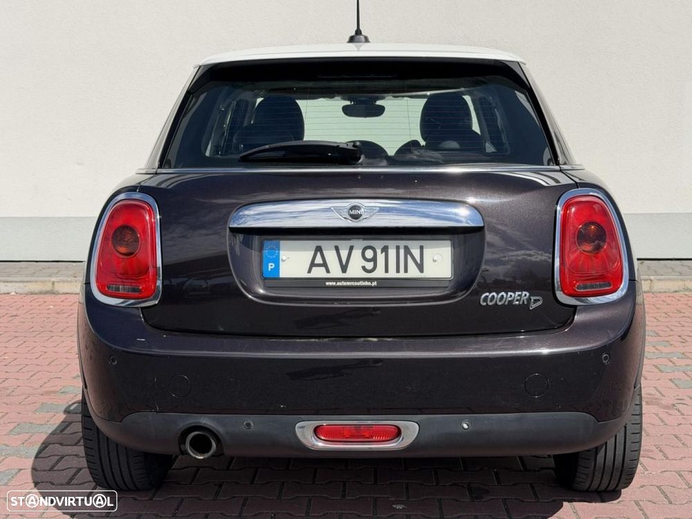 MINI 5 Portas Cooper D 4Business - 31