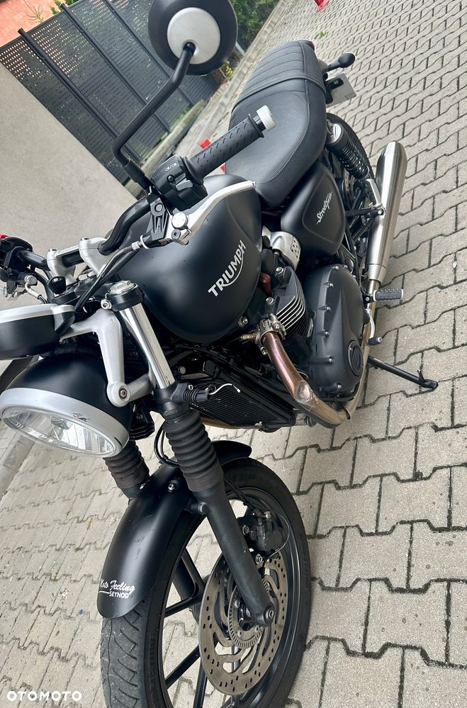 Triumph Street Twin - 10