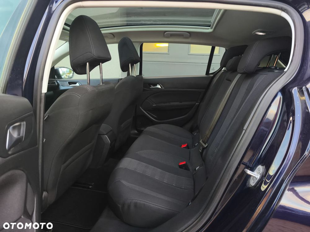 Peugeot 308 1.2 PureTech Allure S&S - 8