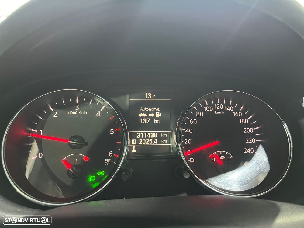 Nissan Qashqai 1.6 dCi TEKNA+ - 30