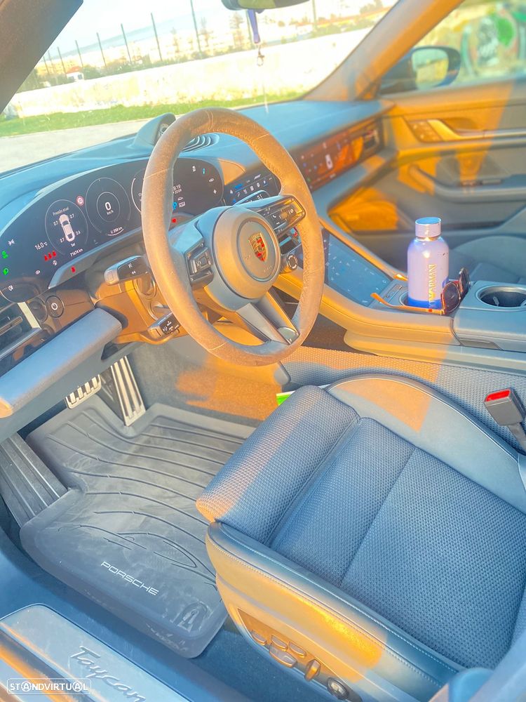 Porsche Taycan Standard - 24