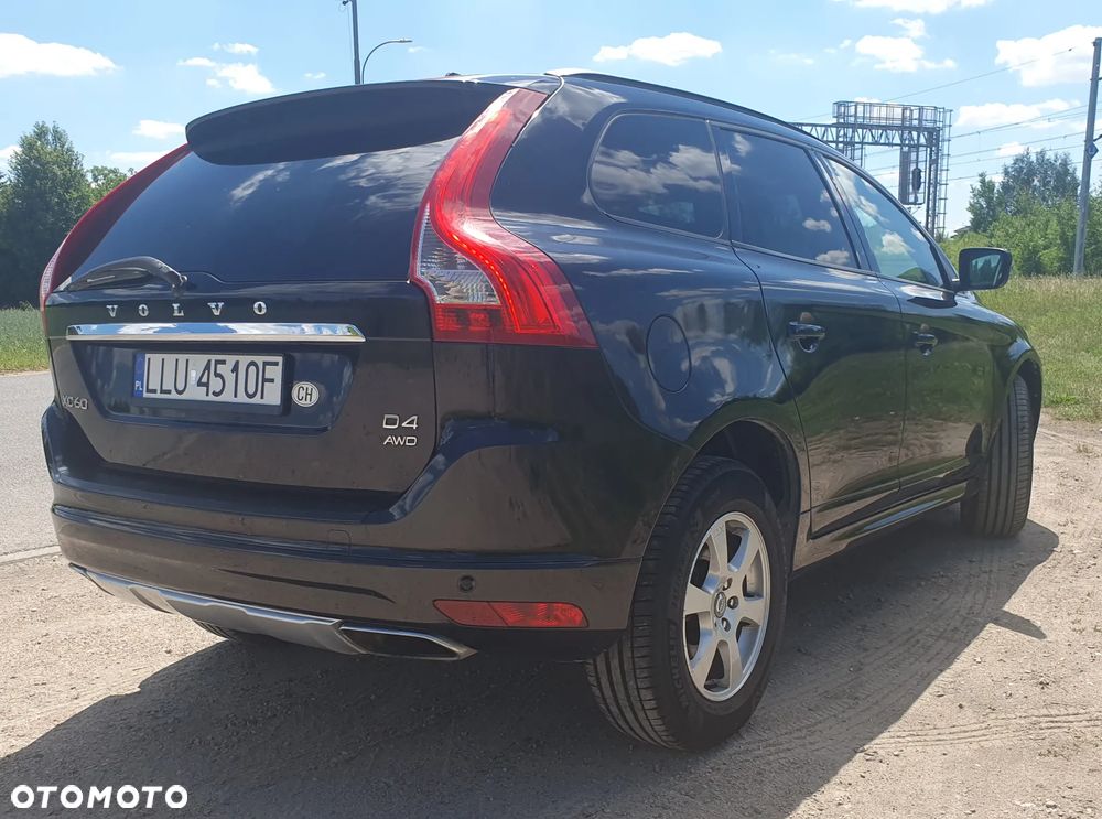 Volvo XC 60 D4 AWD Geartronic Momentum - 10