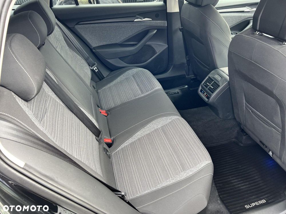 Skoda Superb 2.0 TDI SCR Selection DSG - 11