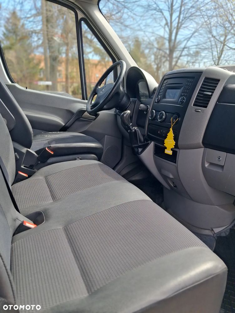 Mercedes-Benz Sprinter - 8