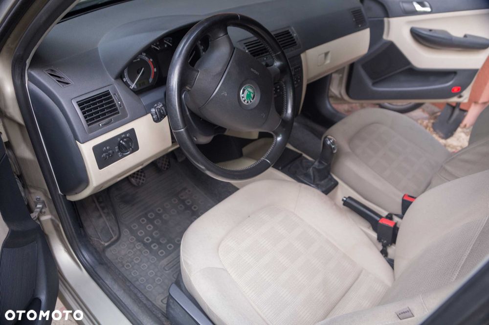 Skoda Fabia 1.4 16V Elegance - 13