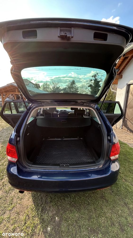 Volkswagen Golf 1.6 TDI Comfortline - 4