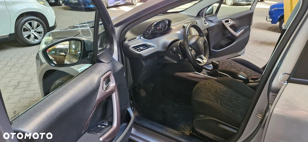 Peugeot 2008 e-HDi FAP 92 STOP & START Business-Line - 11