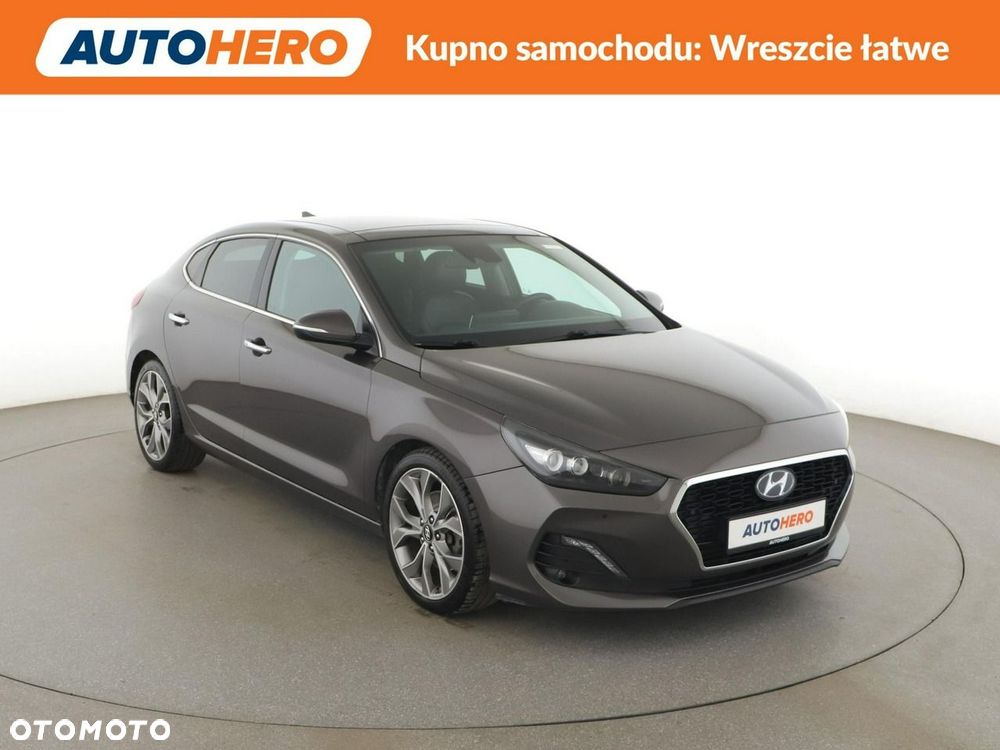 Hyundai i30 1.4 T-GDI Comfort DCT - 11