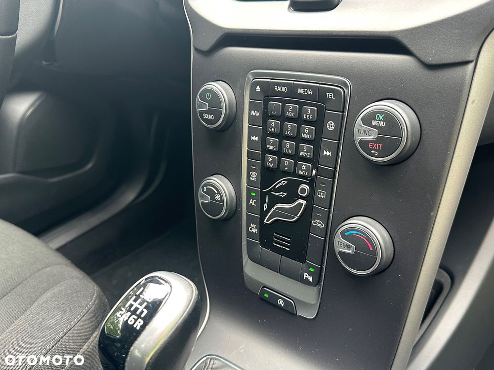 Volvo V40 D2 Kinetic - 21