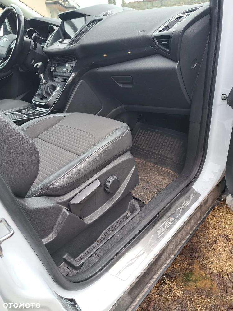 Ford Kuga 2.0 TDCi 2x4 Business Edition - 10