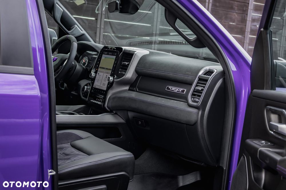 RAM 1500 5.7 Crew Cab Bighorn - 26