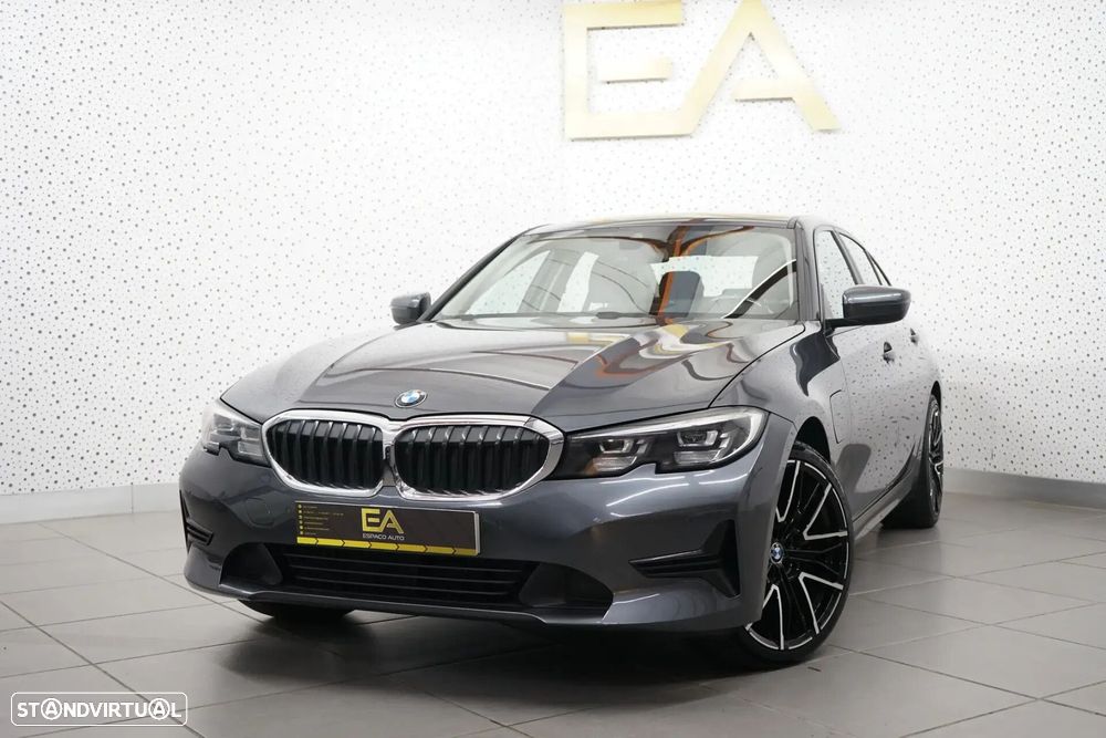 BMW 330 - 3