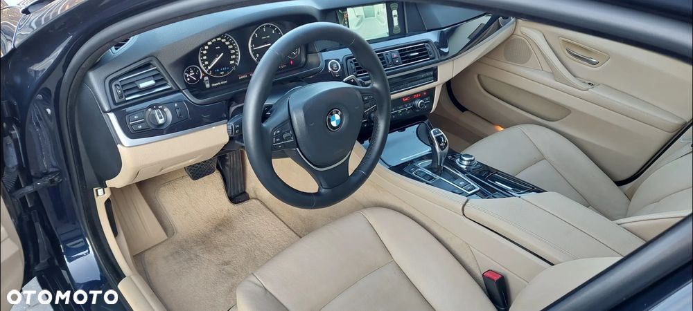 BMW Seria 5 520d - 5