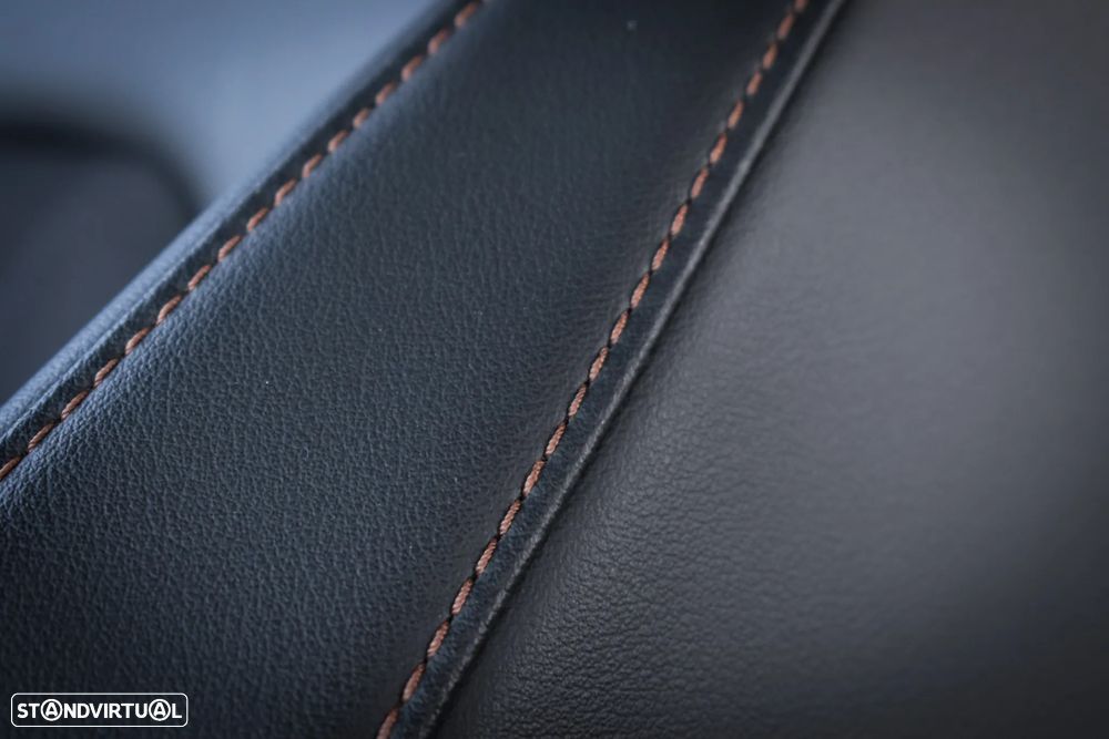 Cupra Formentor 1.4 e-Hybrid Sport DSG - 25