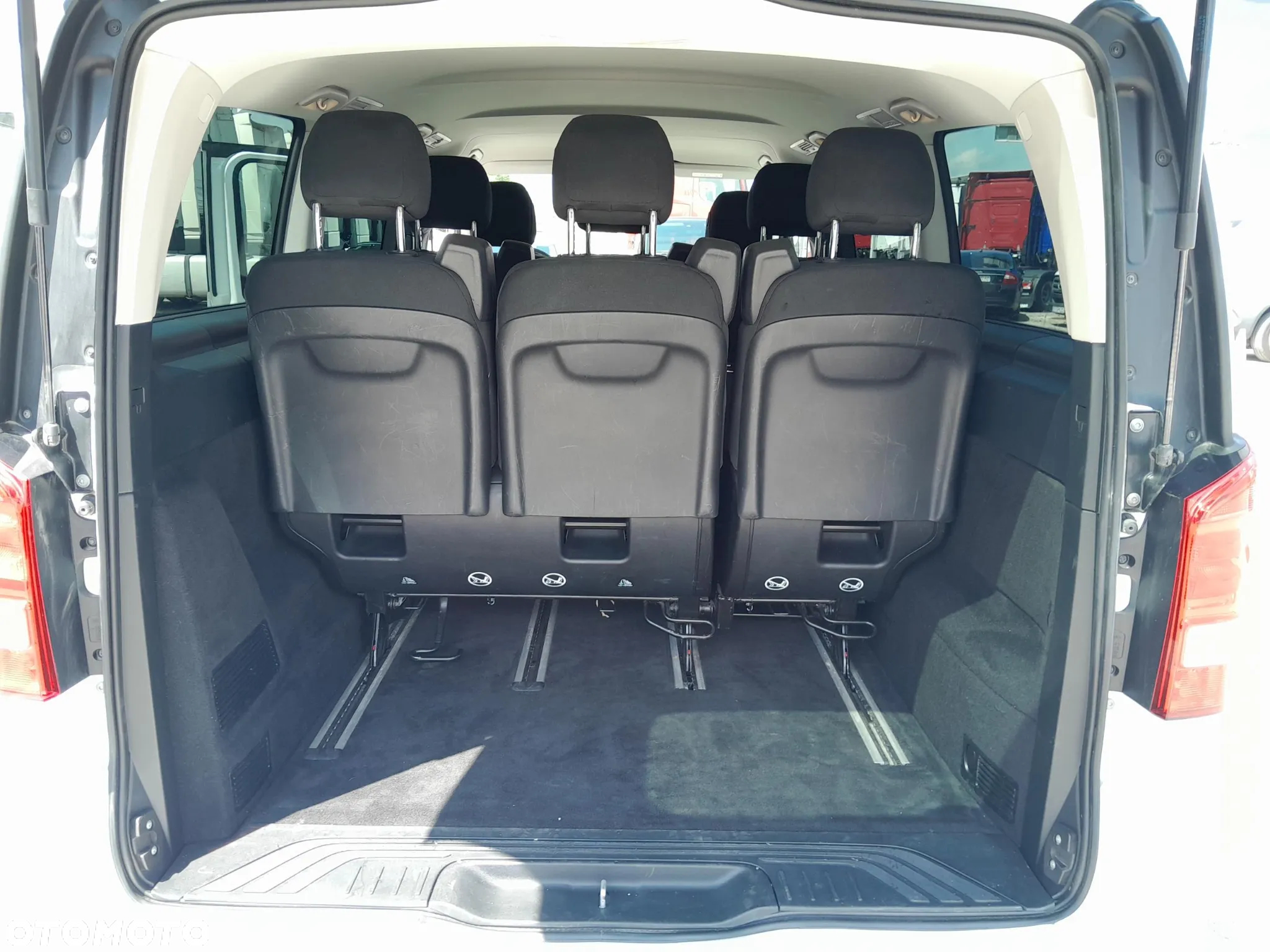 Mercedes-Benz Klasa V 220 d 9G-Tronic (d³ugi) - 17