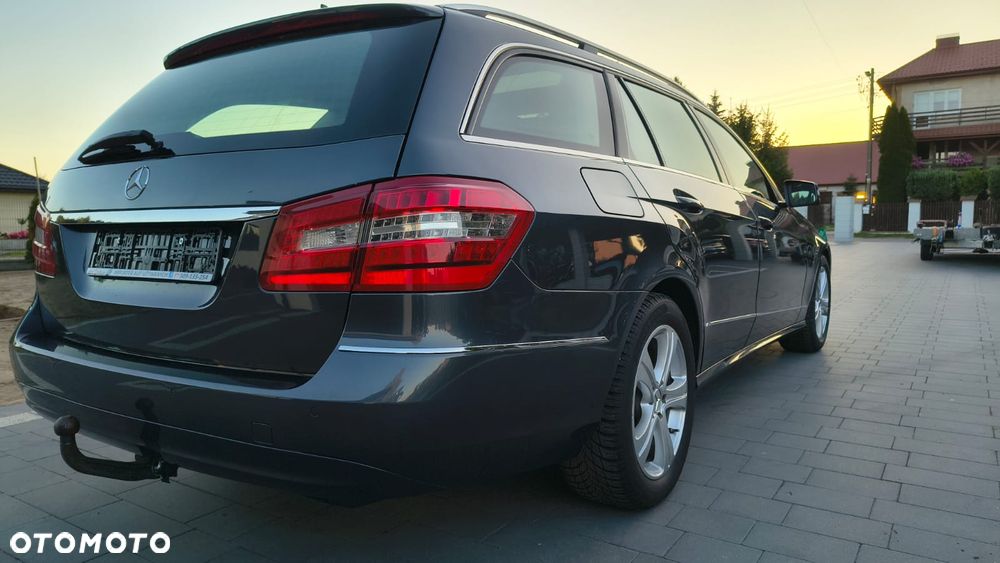 Mercedes-Benz Klasa E 250 CDI DPF BlueEFFICIENCY Automatik Avantgarde - 9