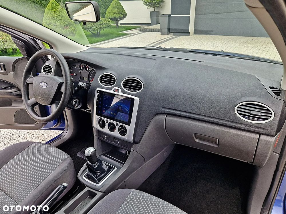 Ford Focus 1.6 16V Fun - 15