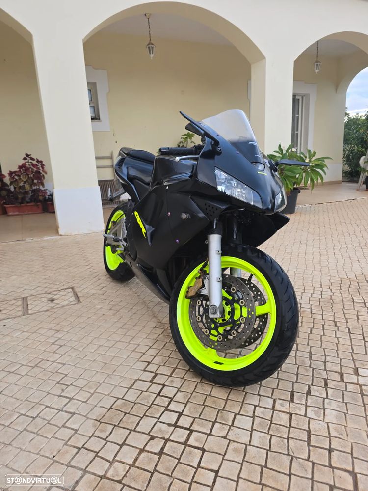 Honda CBR 600rr - 3