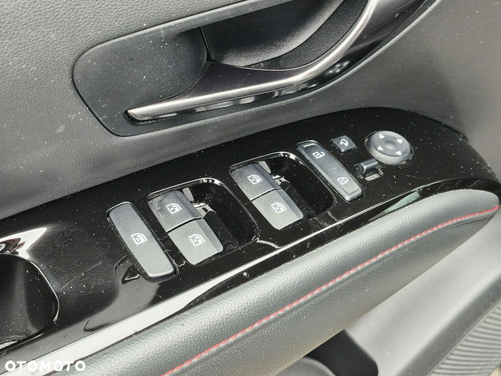 Hyundai Tucson 1.6 T-GDi HEV Modern 2WD - 18