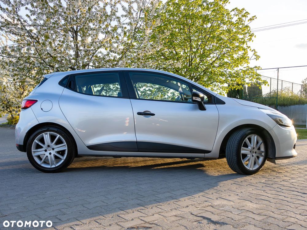 Renault Clio 1.5 dCi 75 Expression - 6