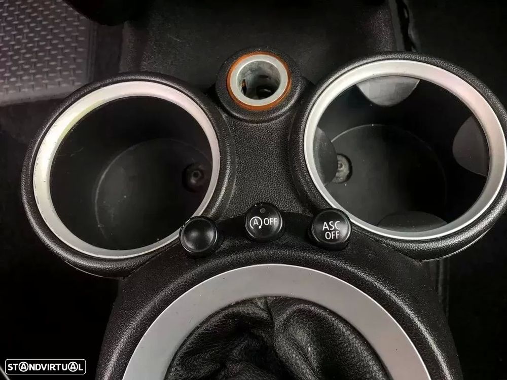 MINI 3 Portas Cooper D - 13
