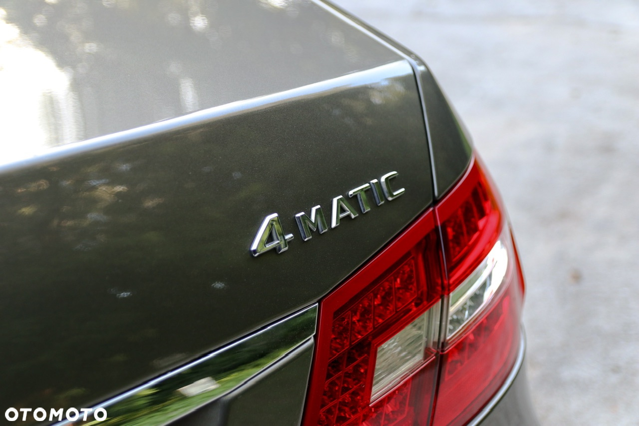 Mercedes-Benz Klasa E 350 T CDI DPF 4Matic BlueEFFICIENCY 7G-TRONIC Avantgarde - 12