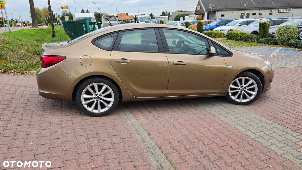 Opel Astra 1.4 Turbo Active - 15