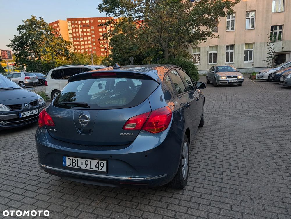 Opel Astra 1.4 T Active EU6 - 11
