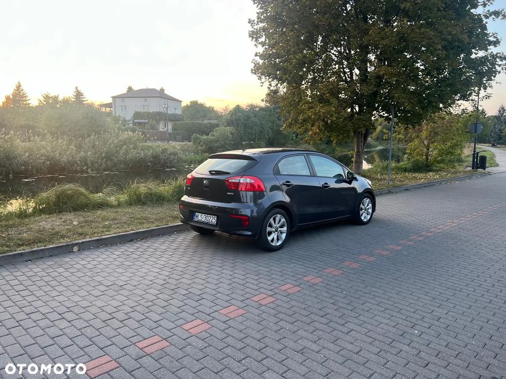 Kia Rio 1.4 crdi Business Line - 4