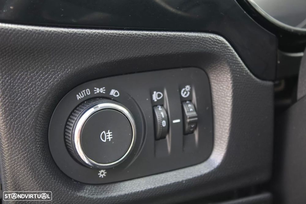 Opel Corsa 1.5 D Business Edition - 18