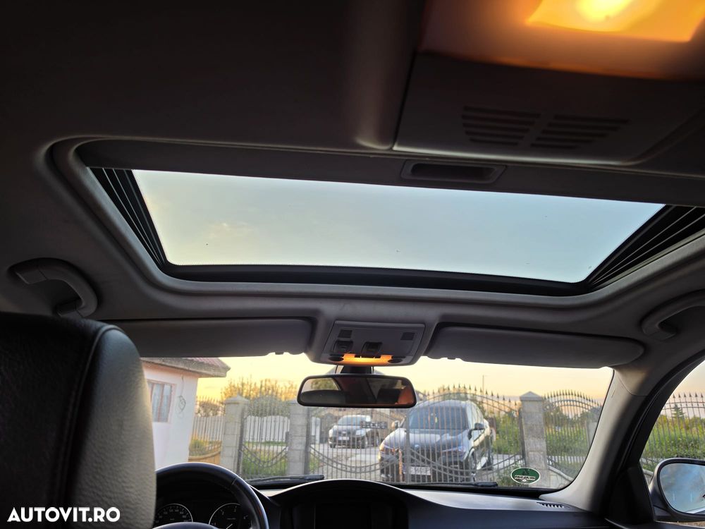 BMW Seria 3 318d DPF Aut. Edition Exclusive - 20