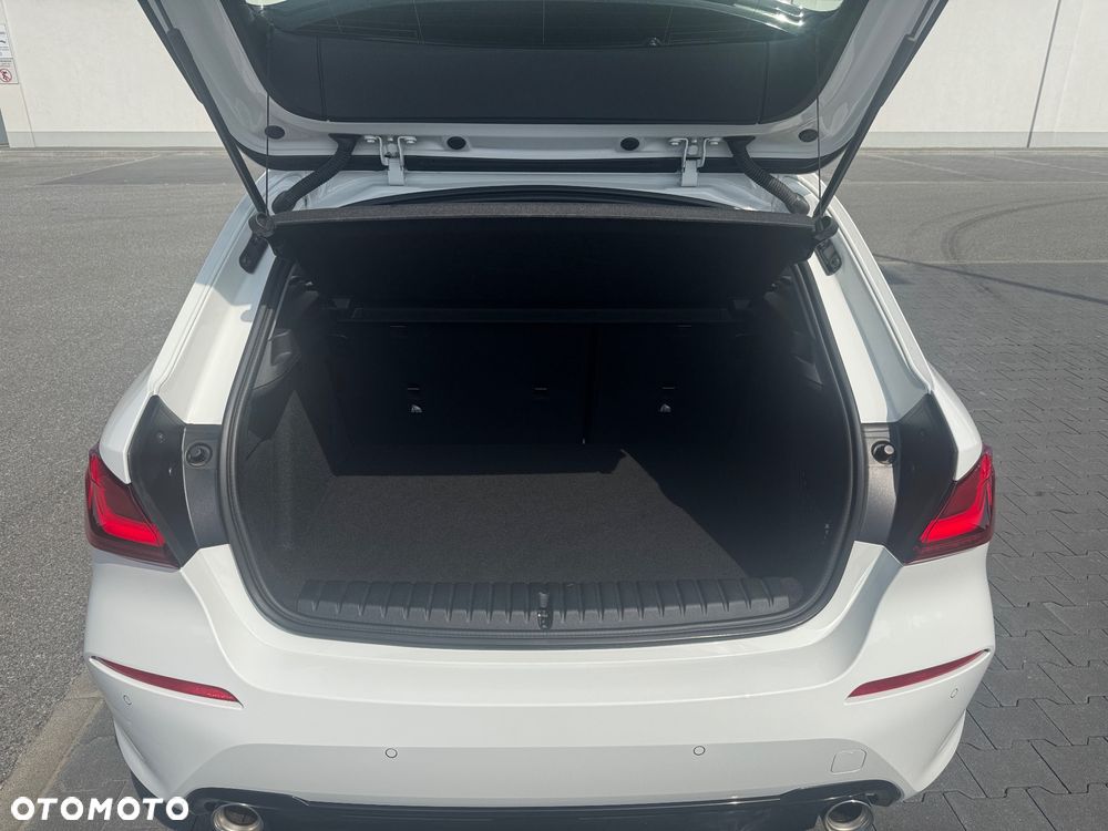 BMW Seria 1 118d Sport Line - 13